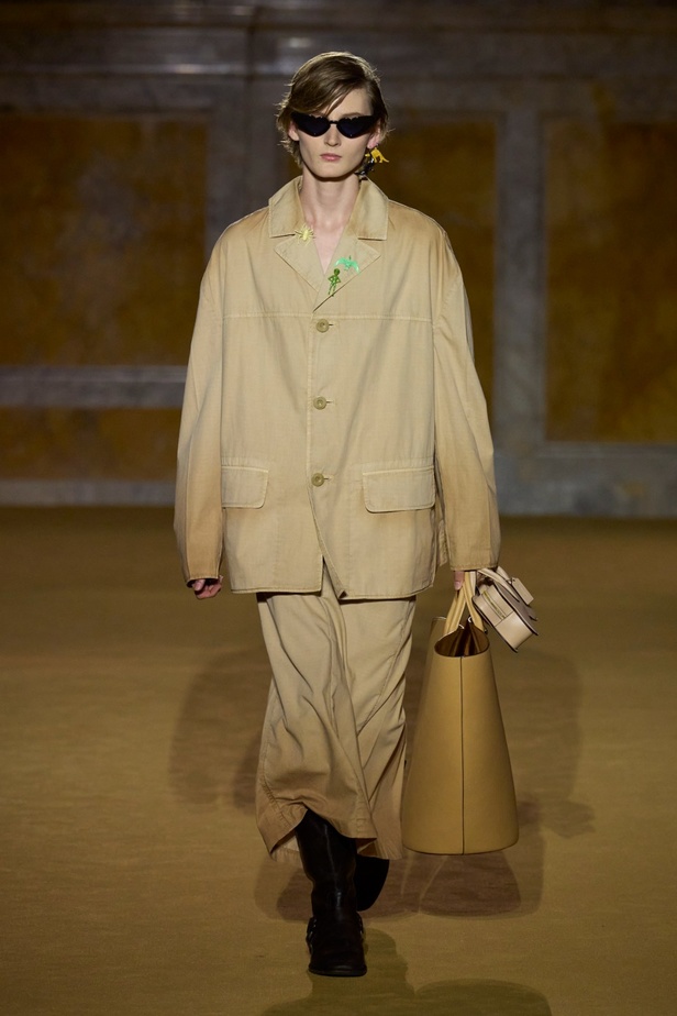 مجموعة Coach لربيع وصيف 2024... احتفال بسنوات المصمم ستيوارت فيفرز العشر وعشقه لنيويورك