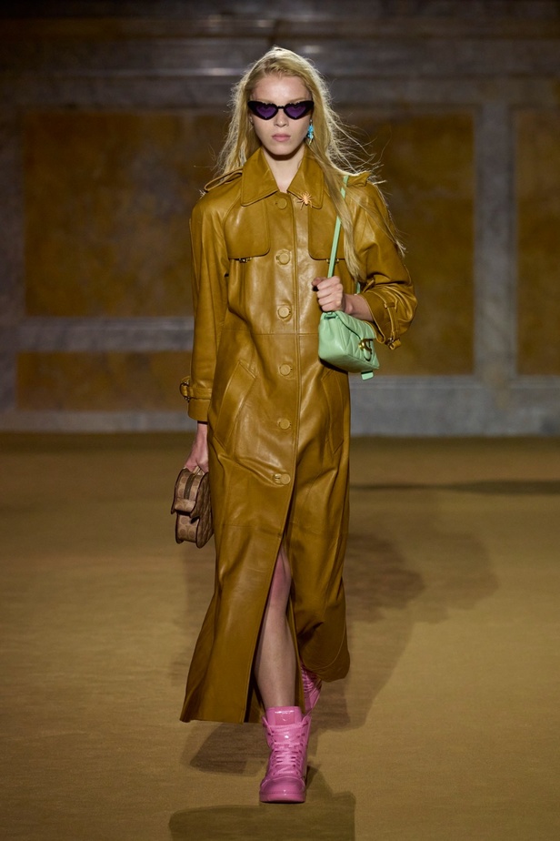 مجموعة Coach لربيع وصيف 2024... احتفال بسنوات المصمم ستيوارت فيفرز العشر وعشقه لنيويورك