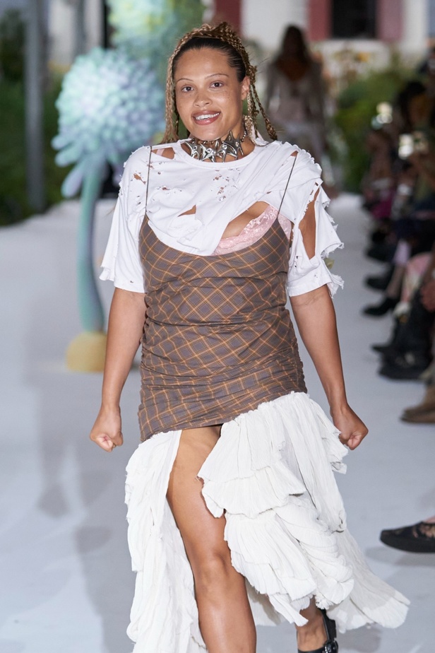 مجموعة Collina Strada لربيع وصيف 2024