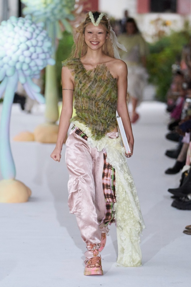 مجموعة Collina Strada لربيع وصيف 2024