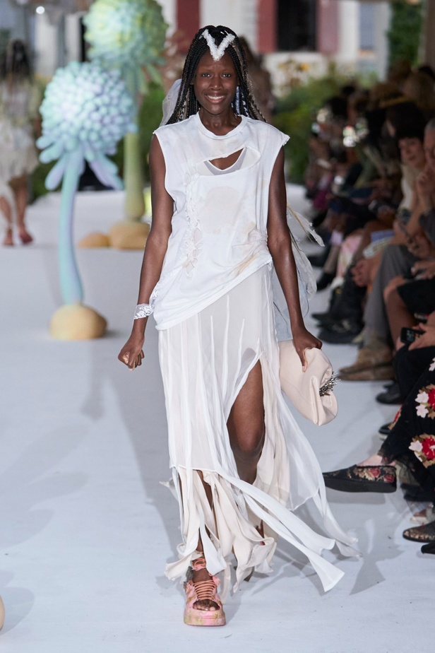 مجموعة Collina Strada لربيع وصيف 2024