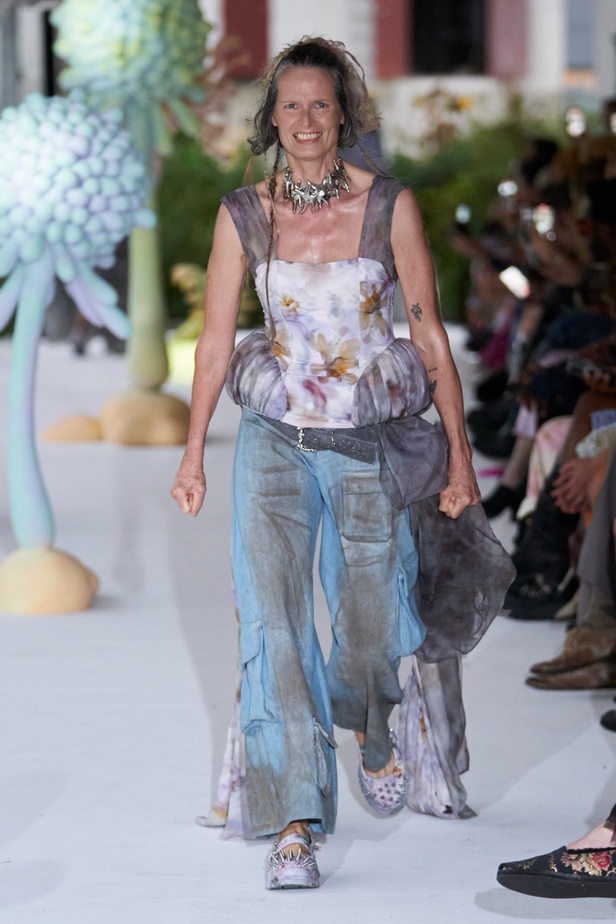 مجموعة Collina Strada لربيع وصيف 2024