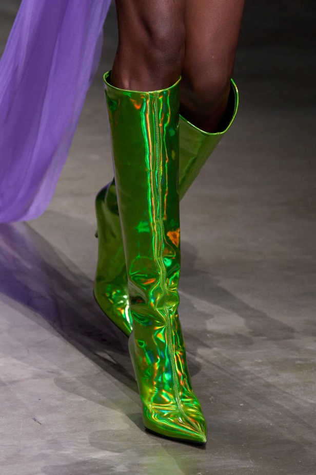 أكسسوارت مجموعة ديفيد كوما لربيع وصيف 2024 في لندن