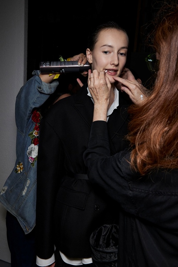 كواليس عرض Dior لربيع وصيف 2024