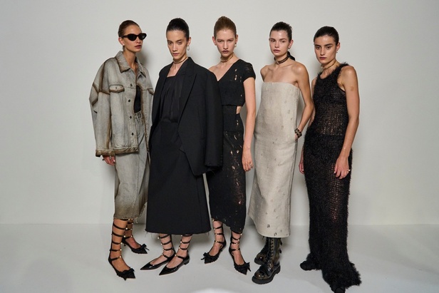 كواليس عرض Dior لربيع وصيف 2024