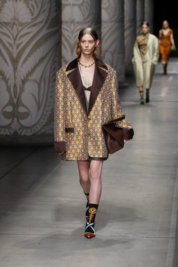 مجموعة Etro لربيع وصيف 2024