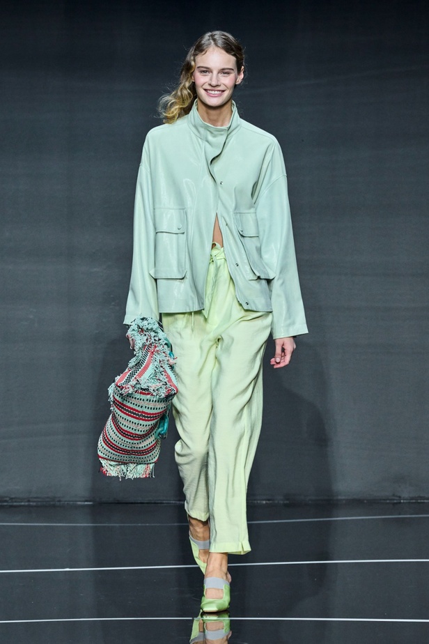 مجموعة Emporio Armani لربيع وصيف 2024 