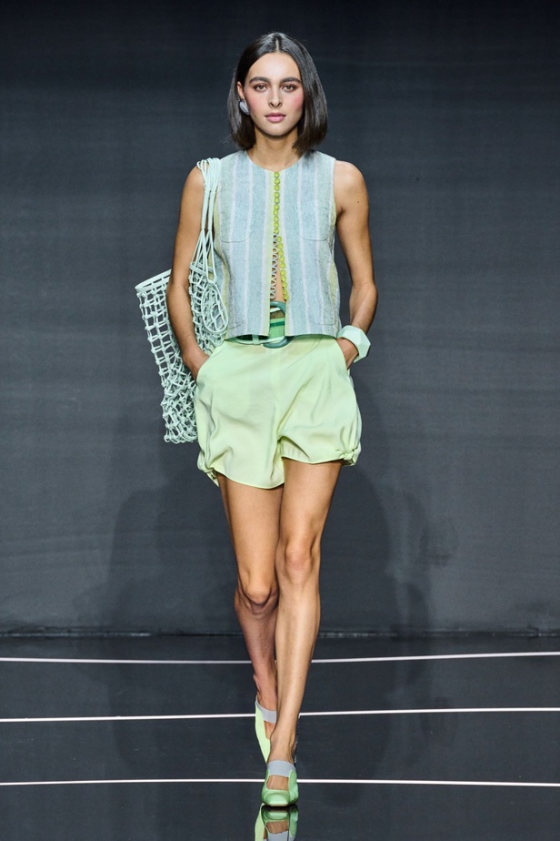 مجموعة Emporio Armani لربيع وصيف 2024 