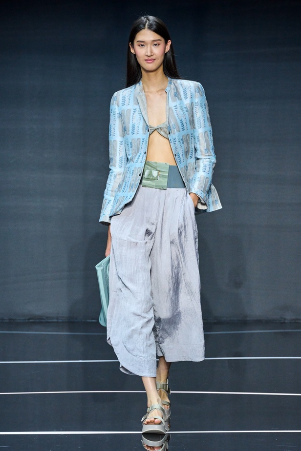 مجموعة Emporio Armani لربيع وصيف 2024 