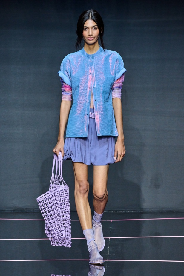 مجموعة Emporio Armani لربيع وصيف 2024 