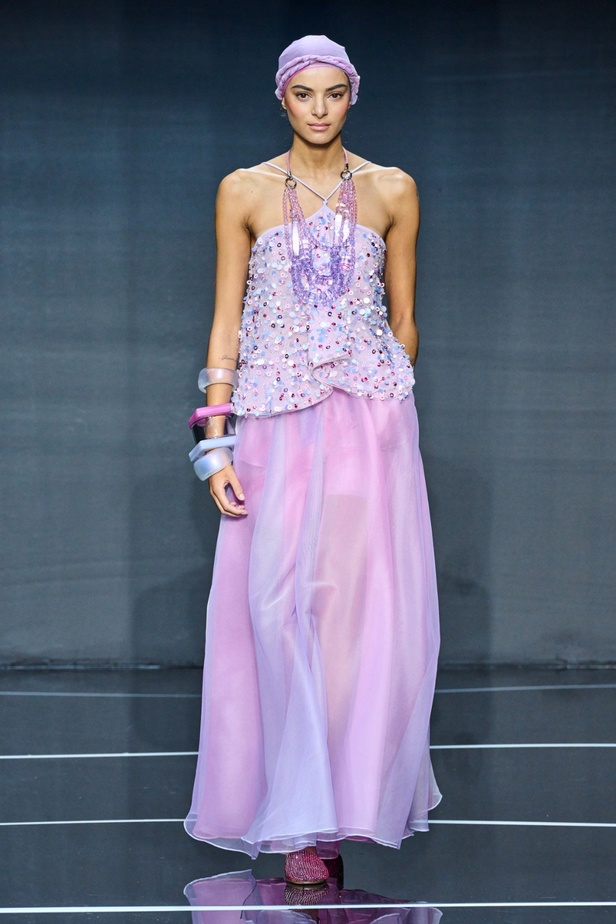 مجموعة Emporio Armani لربيع وصيف 2024 