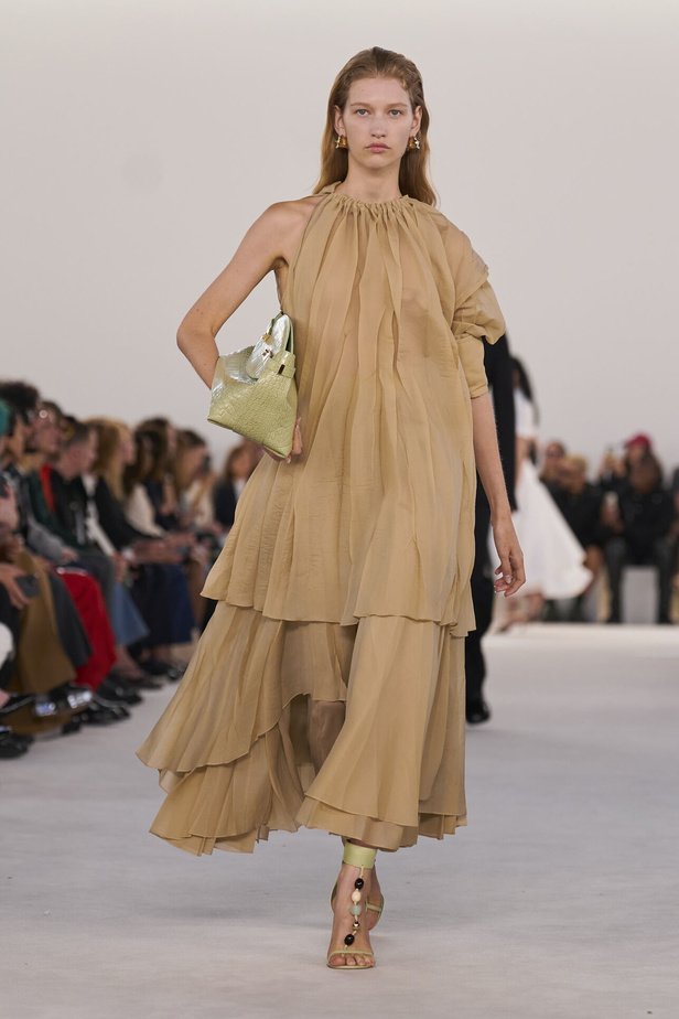 مجموعة Ferragamo لموسم ربيع وصيف 2024 