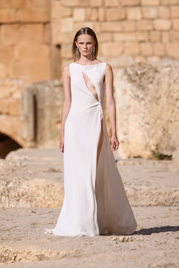 مجموعة أزياء دار جورج حبيقة الجاهزة لربيع وصيف 2024