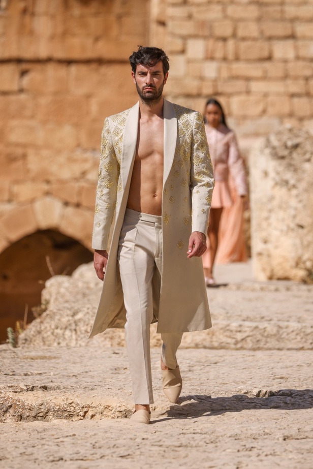 مجموعة أزياء دار جورج حبيقة الجاهزة لربيع وصيف 2024