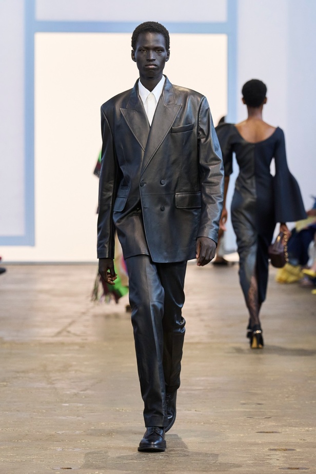 مجموعة Gabriela Hearst لربيع وصيف 2024