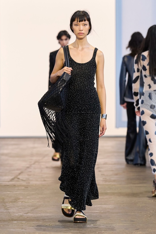 مجموعة Gabriela Hearst لربيع وصيف 2024