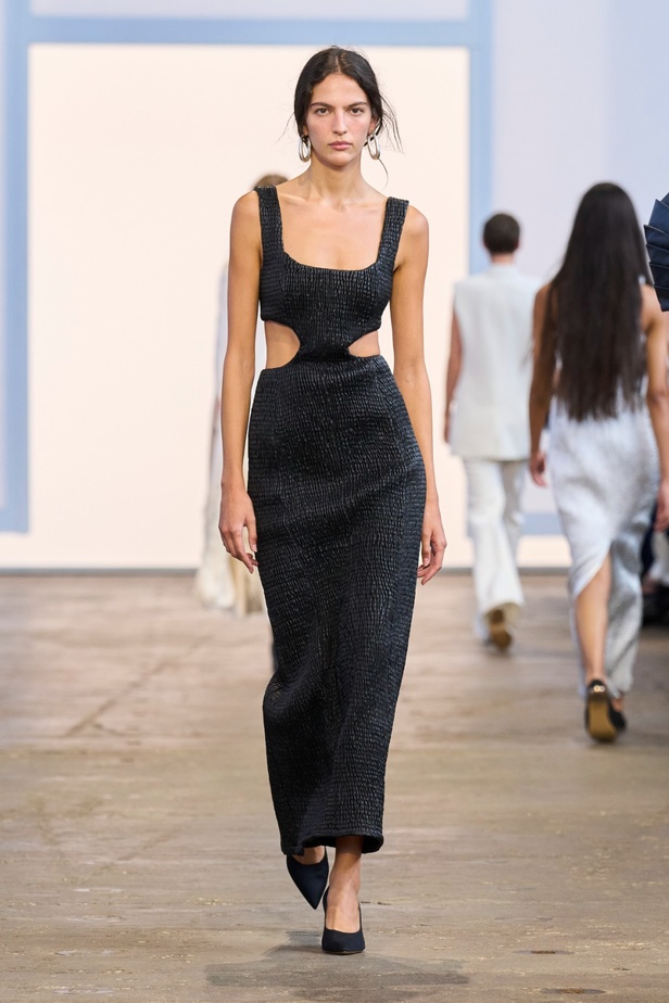 مجموعة Gabriela Hearst لربيع وصيف 2024