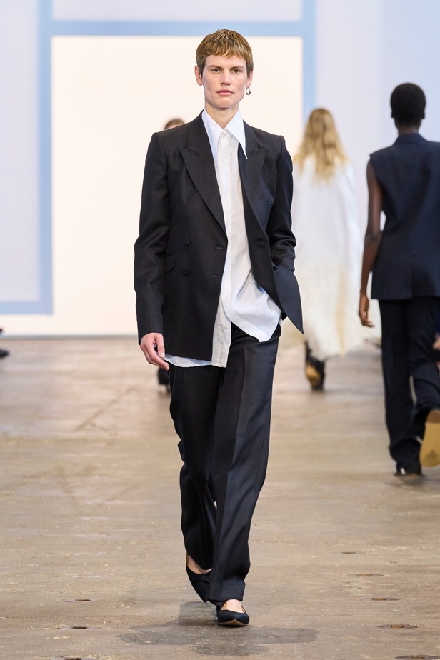 مجموعة Gabriela Hearst لربيع وصيف 2024