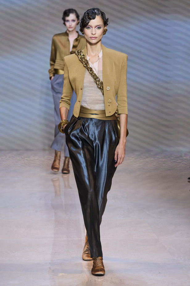 مجموعة Giorgio Armani لربيع وصيف 2024