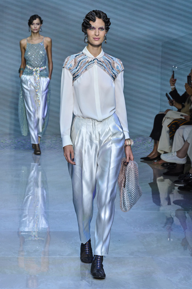 مجموعة Giorgio Armani لربيع وصيف 2024