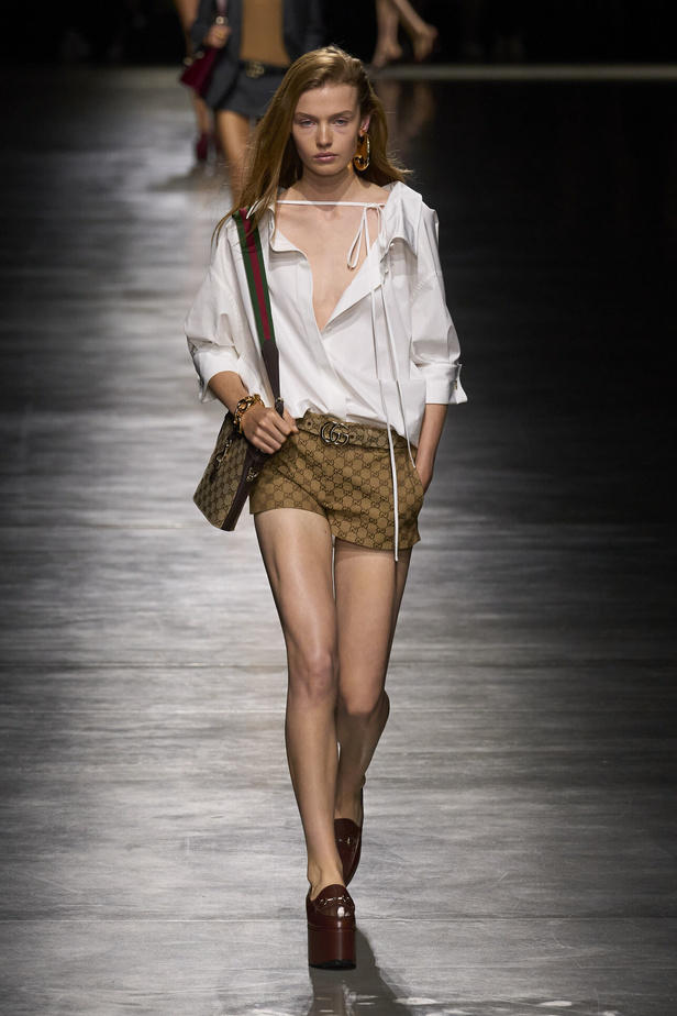 "غوتشي" تحيي لوناً جديداً وإنطلاقة جديدة في ميلان تسحر الألباب