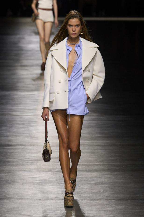 "غوتشي" تحيي لوناً جديداً وإنطلاقة جديدة في ميلان تسحر الألباب