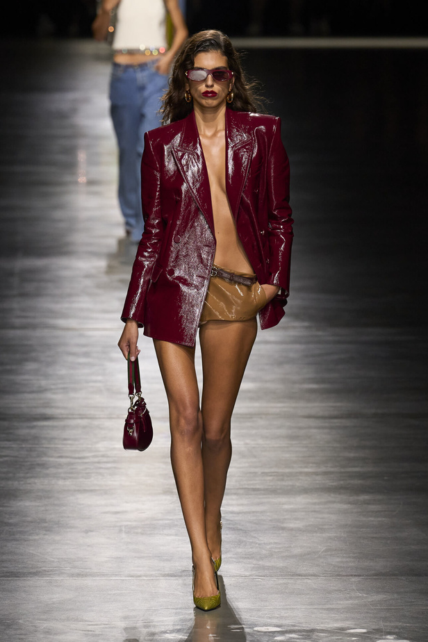 "غوتشي" تحيي لوناً جديداً وإنطلاقة جديدة في ميلان تسحر الألباب