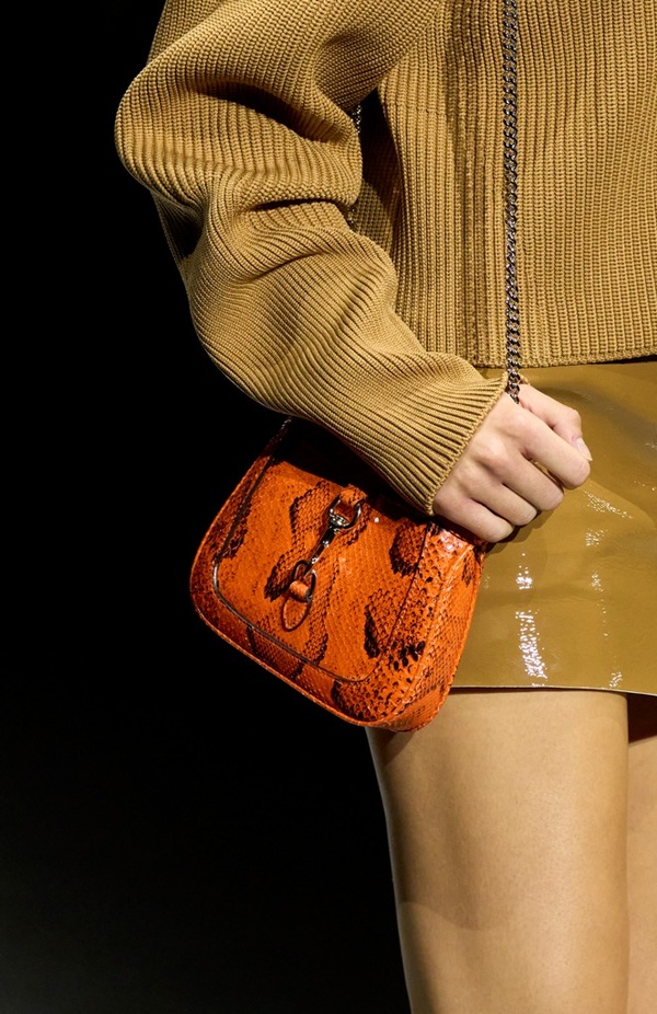 "غوتشي" تحيي لوناً جديداً وإنطلاقة جديدة في ميلان تسحر الألباب