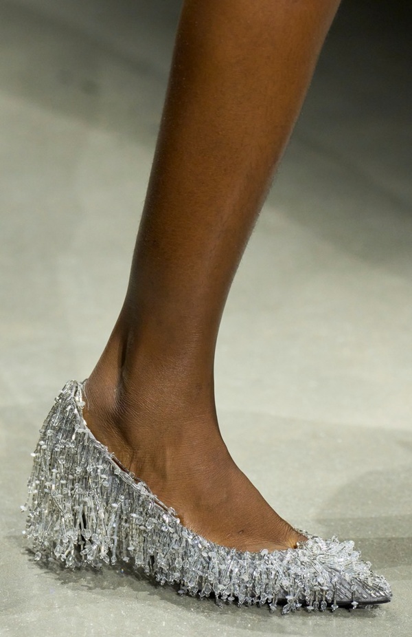 "غوتشي" تحيي لوناً جديداً وإنطلاقة جديدة في ميلان تسحر الألباب