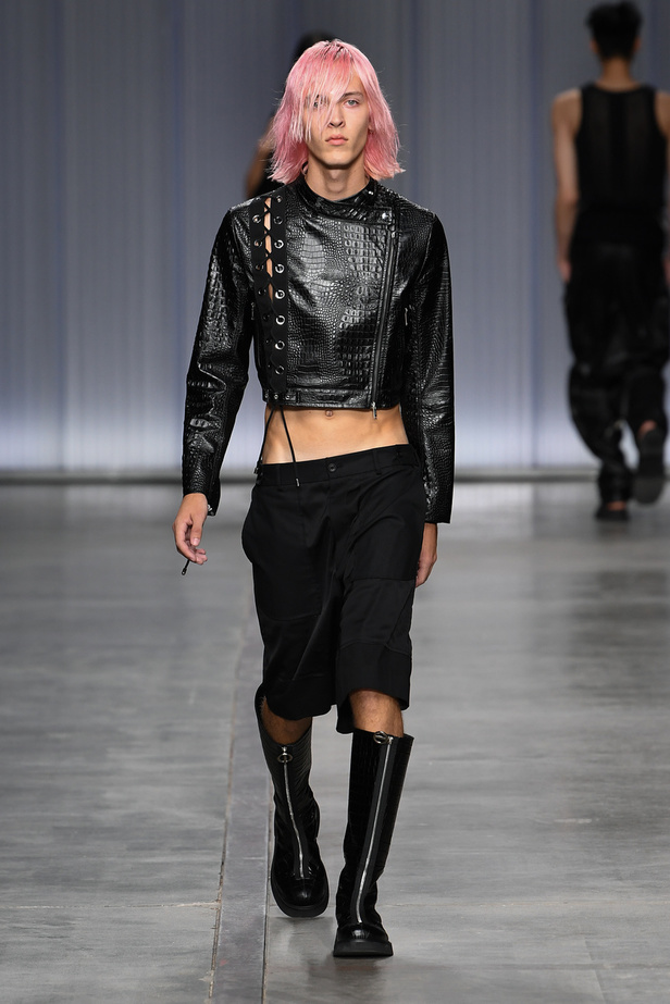 ICEBERG تفتتح أسبوع الموضة في ميلان بتصاميم متمردة 