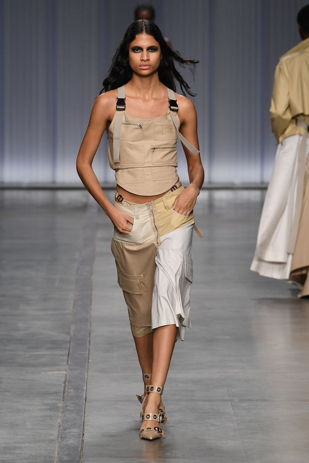 ICEBERG تفتتح أسبوع الموضة في ميلان بتصاميم متمردة 