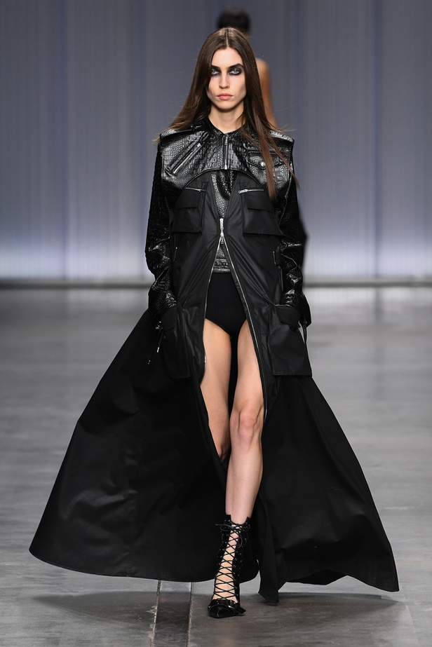 ICEBERG تفتتح أسبوع الموضة في ميلان بتصاميم متمردة 