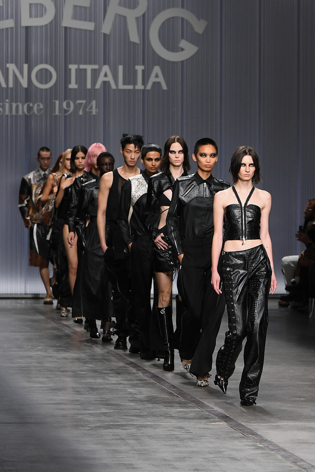 ICEBERG تفتتح أسبوع الموضة في ميلان بتصاميم متمردة 
