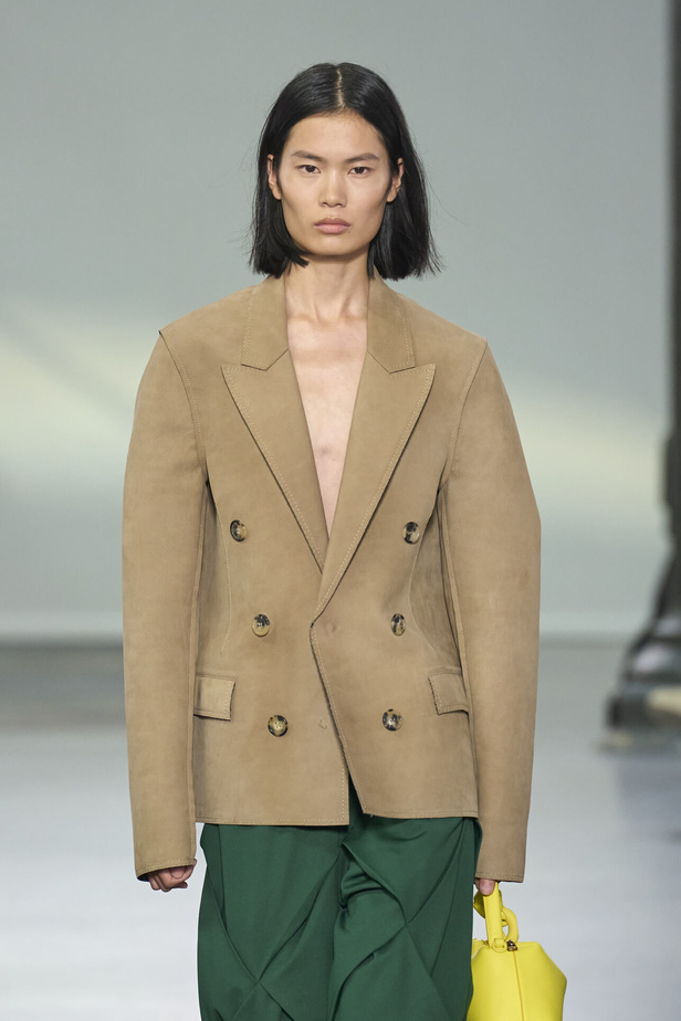 البساطة والراحة عنوان مجموعة JW ADERSON لربيع وصيف 2024