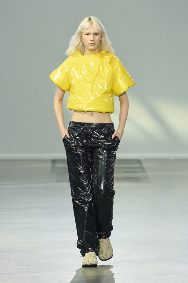 البساطة والراحة عنوان مجموعة JW ADERSON لربيع وصيف 2024