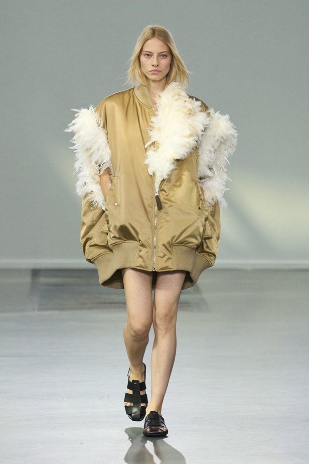 البساطة والراحة عنوان مجموعة JW ADERSON لربيع وصيف 2024