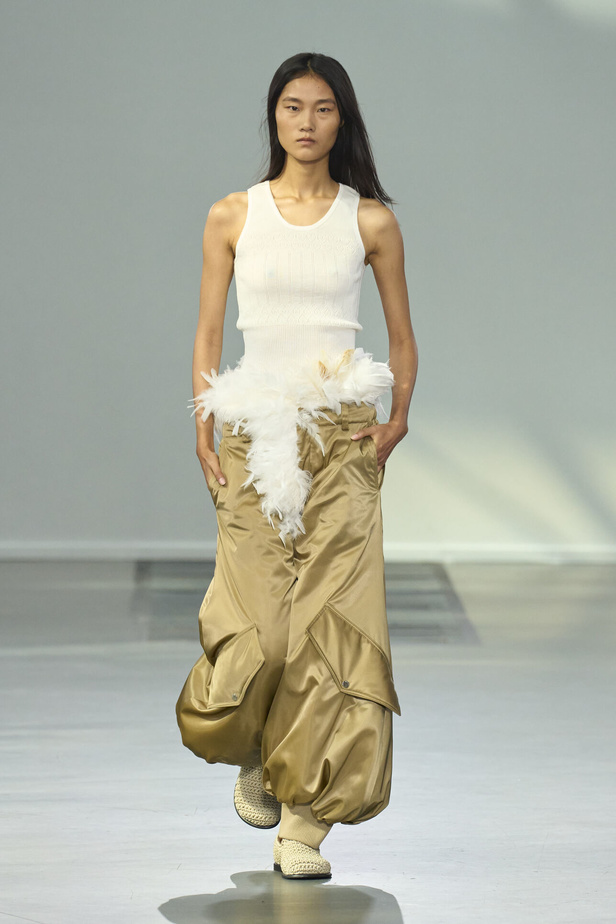 البساطة والراحة عنوان مجموعة JW ADERSON لربيع وصيف 2024