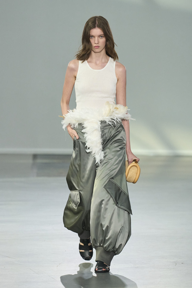 البساطة والراحة عنوان مجموعة JW ADERSON لربيع وصيف 2024