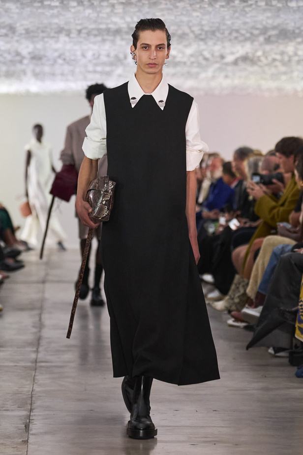 بساطة ودقة عالية في مجموعة Jil Sander لربيع وصيف 2024