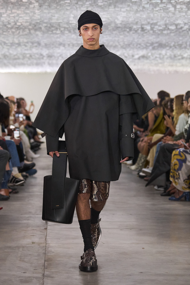 بساطة ودقة عالية في مجموعة Jil Sander لربيع وصيف 2024