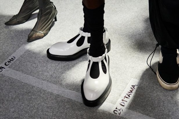 بساطة ودقة عالية في مجموعة Jil Sander لربيع وصيف 2024