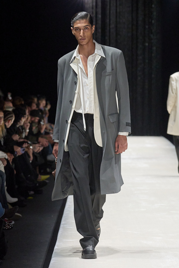 مجموعة MM6 Maison Margiela لربيع وصيف 2024