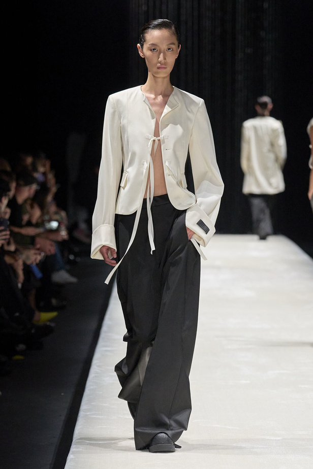 مجموعة MM6 Maison Margiela لربيع وصيف 2024