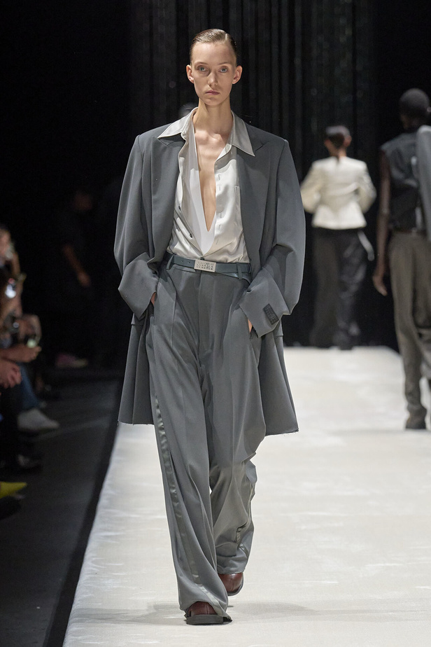 مجموعة MM6 Maison Margiela لربيع وصيف 2024