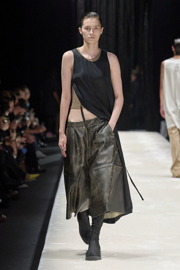 مجموعة MM6 Maison Margiela لربيع وصيف 2024