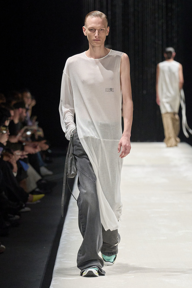 مجموعة MM6 Maison Margiela لربيع وصيف 2024