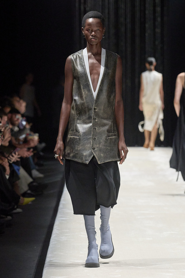 مجموعة MM6 Maison Margiela لربيع وصيف 2024