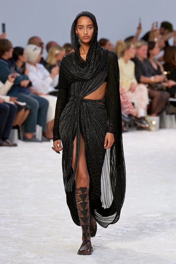 مجموعة Rabanne لربيع وصيف 2024