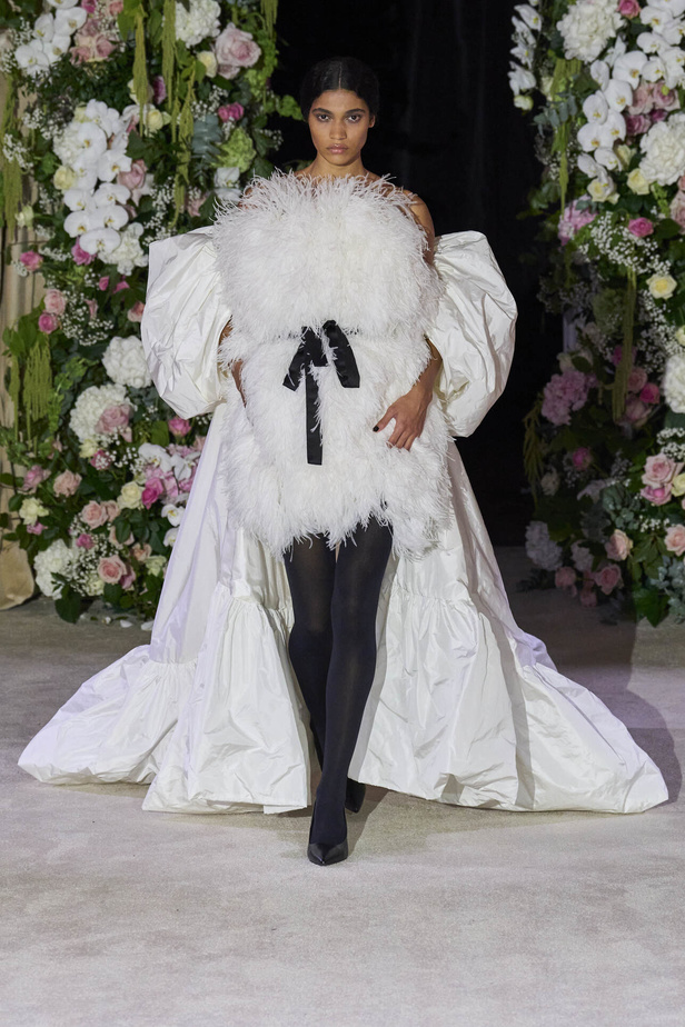 عرض Richard Quinn لربيع وصيف 2024