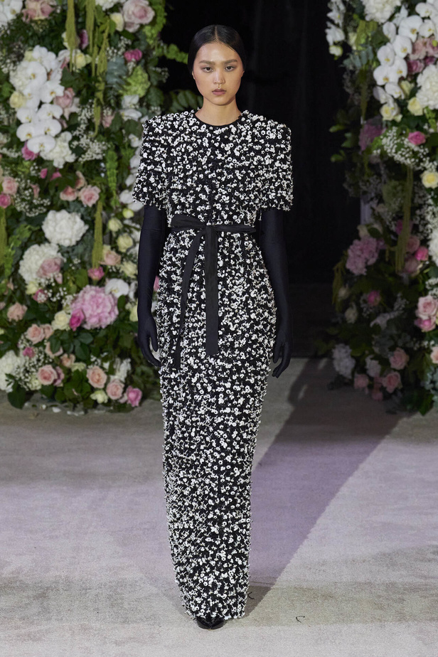 عرض Richard Quinn لربيع وصيف 2024